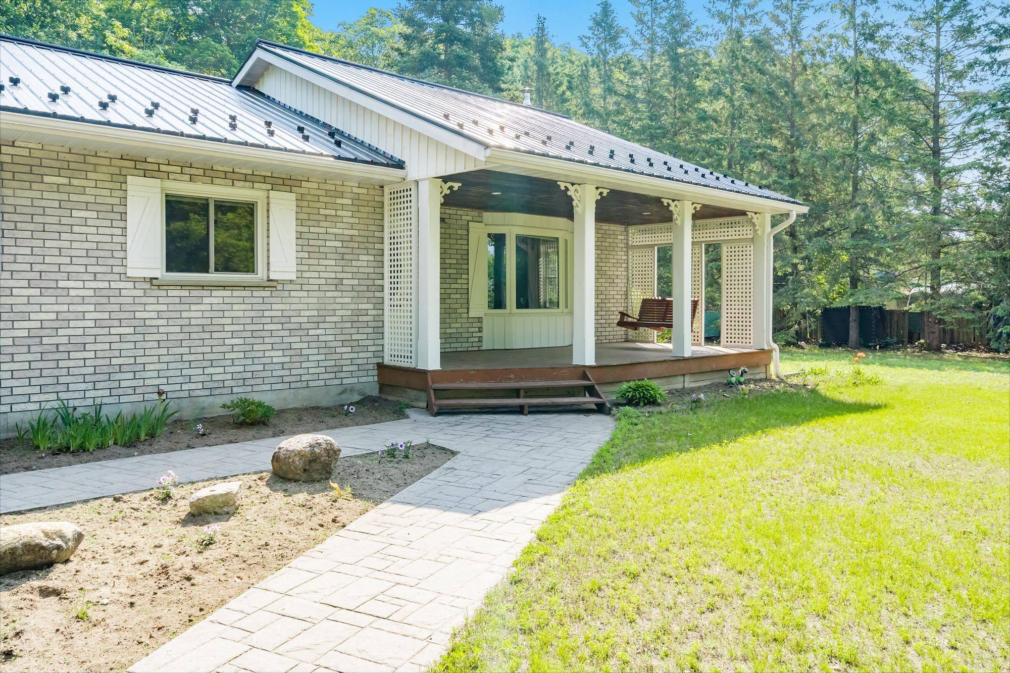 Springwater, ON L0L 1Y2,1941 Vespra Valley RD