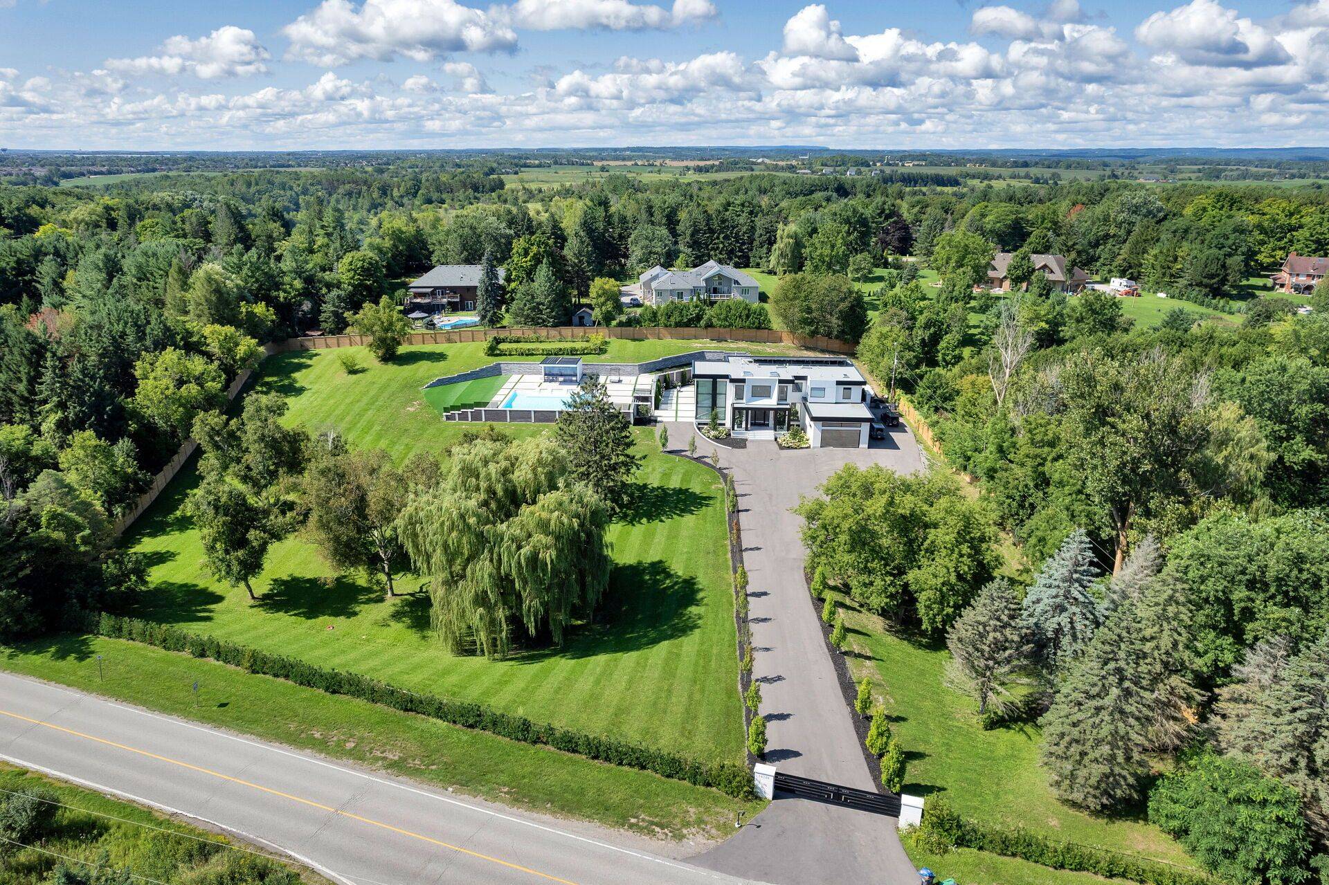Caledon, ON L7E 3R3,14248 Caledon King Townlin N/A
