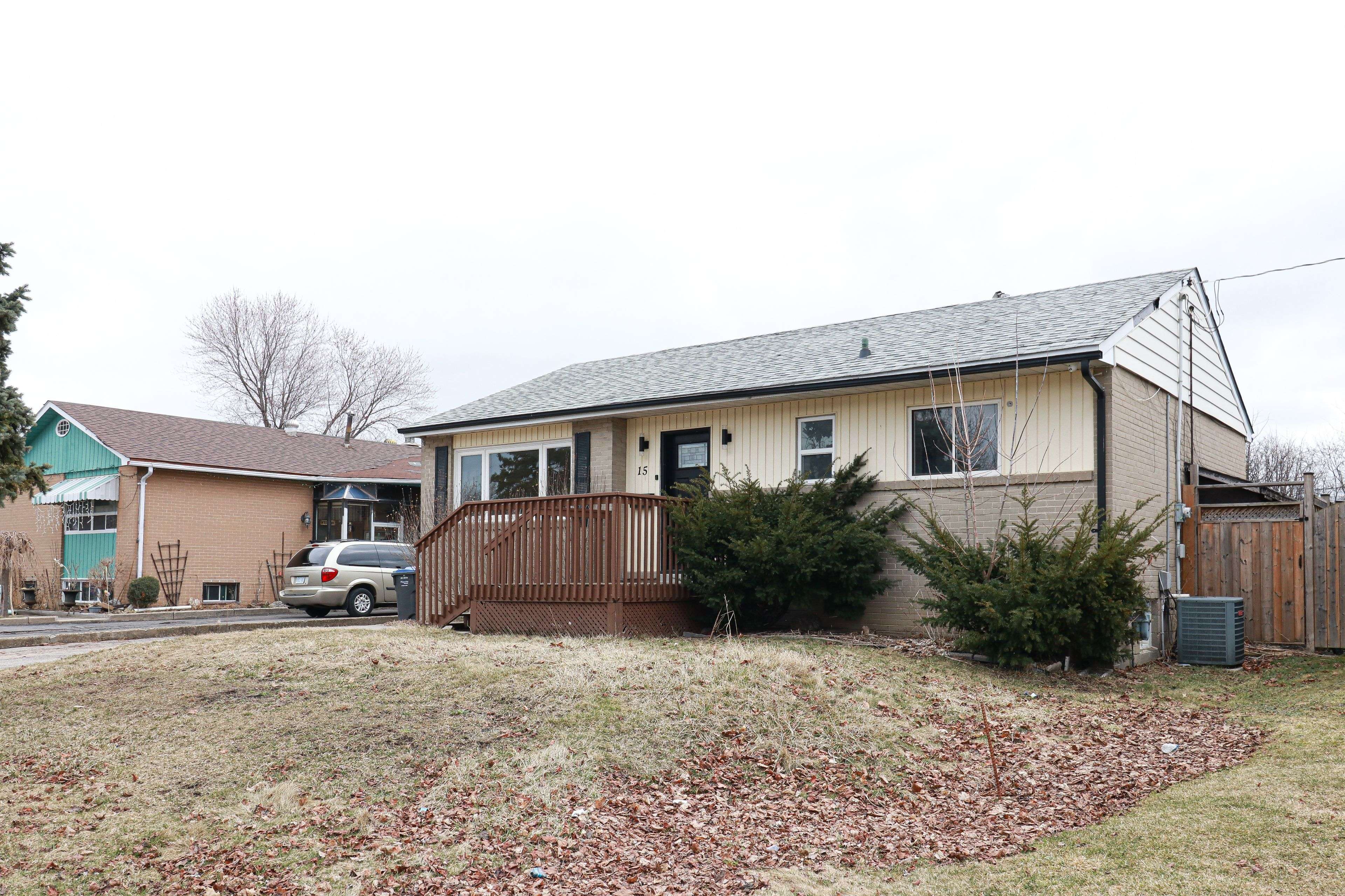 15 Golding AVE, Brampton, ON L6W 1M5