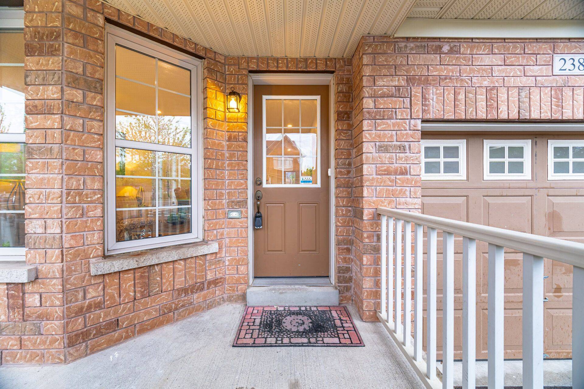 Milton, ON L9T 7A7,238 Giddings CRES