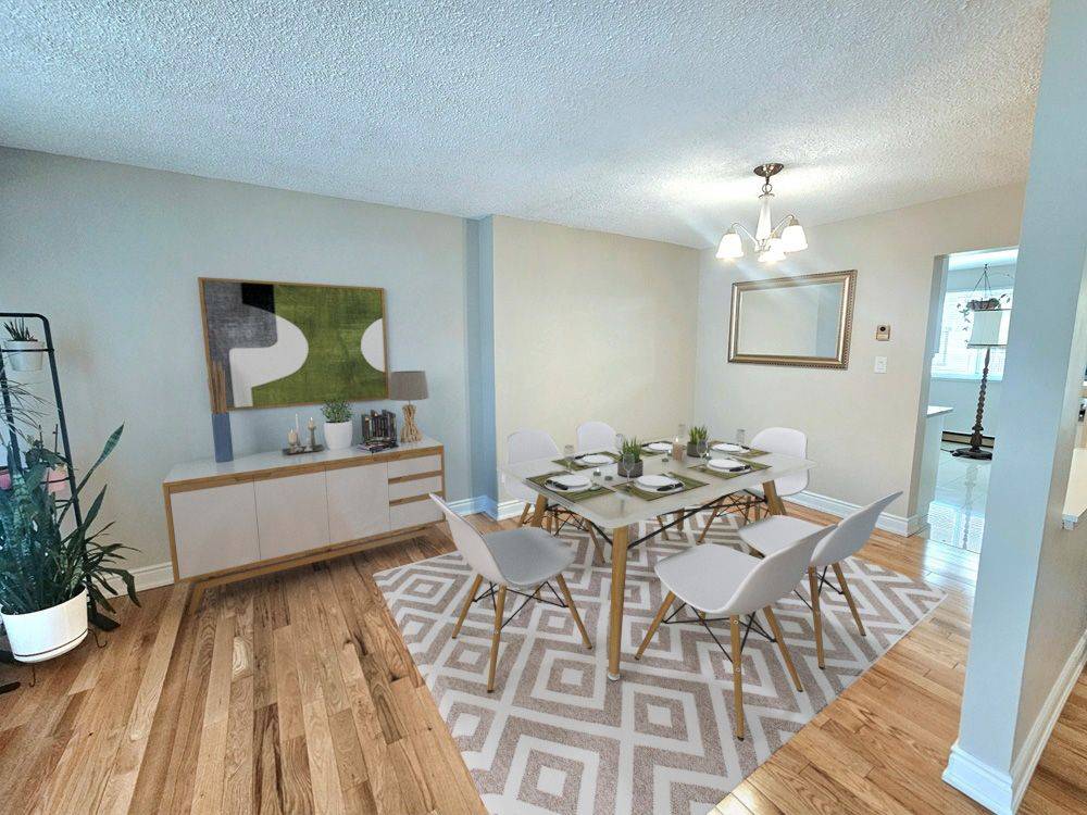 Mississauga, ON L5N 1V5,2651 Aquitaine AVE #40