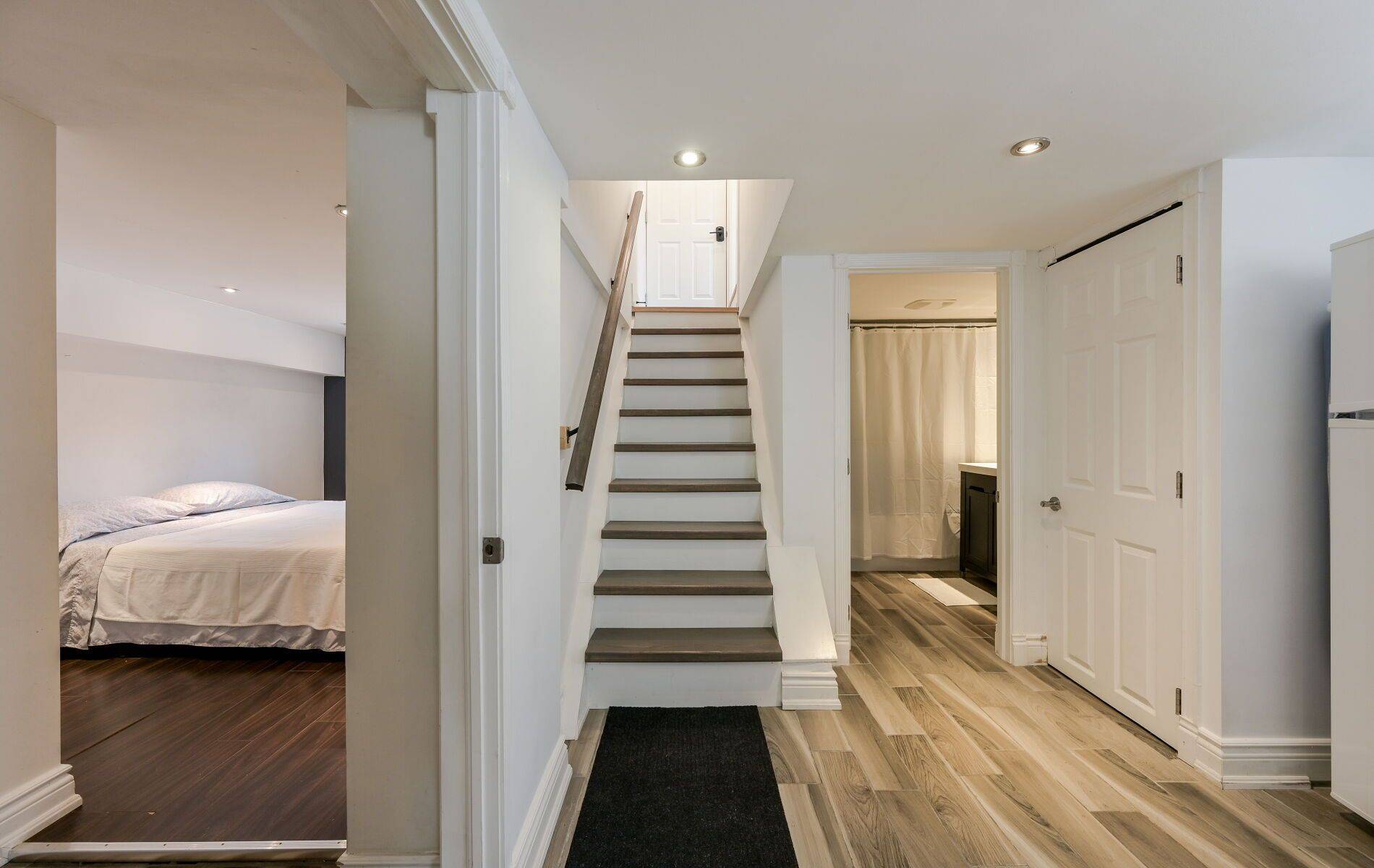 Toronto W07, ON M8Z 4P4,947 Islington AVE #basement