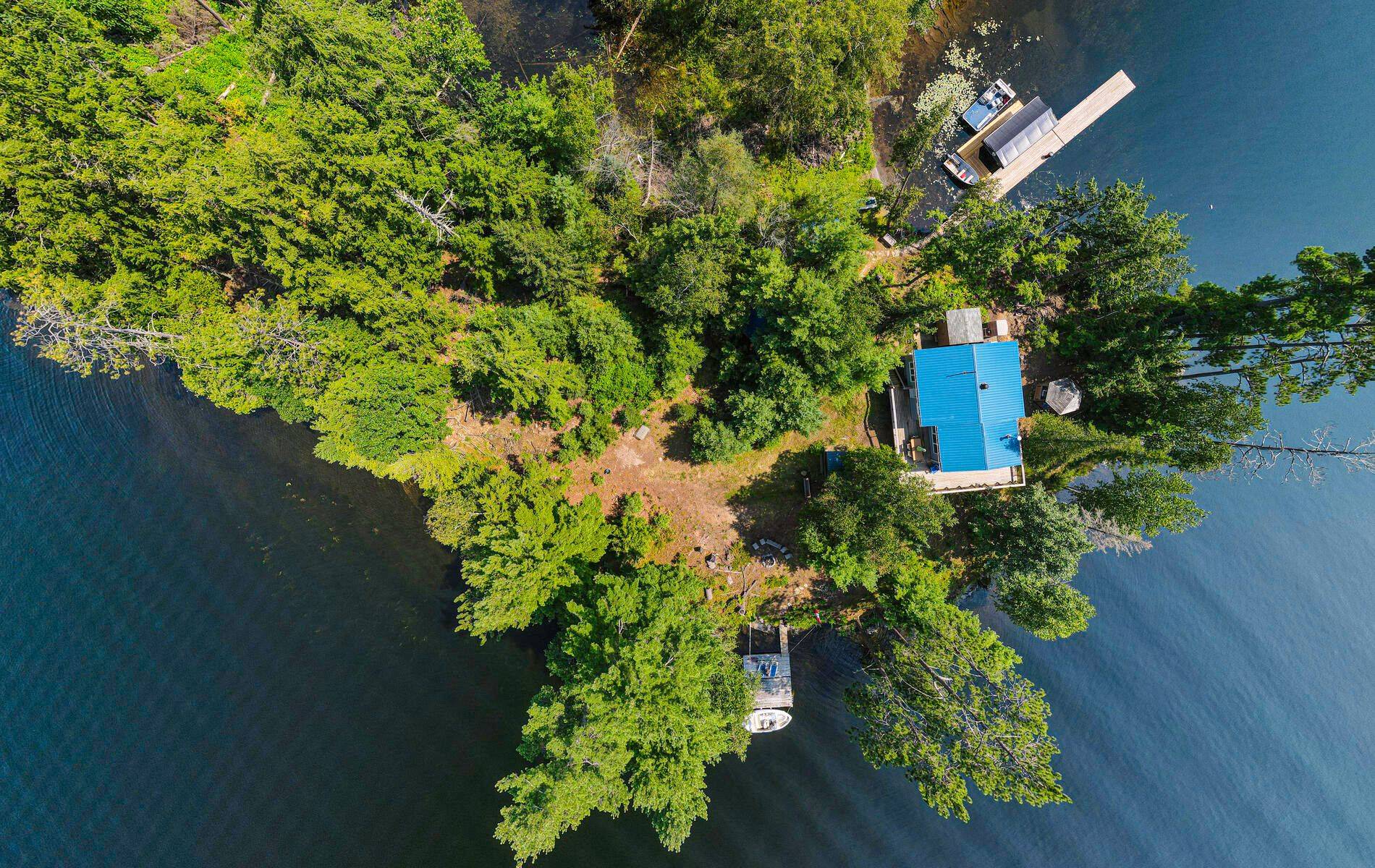 Havelock-belmont-methuen, ON K0L 1A0,820 Island 28 N/A
