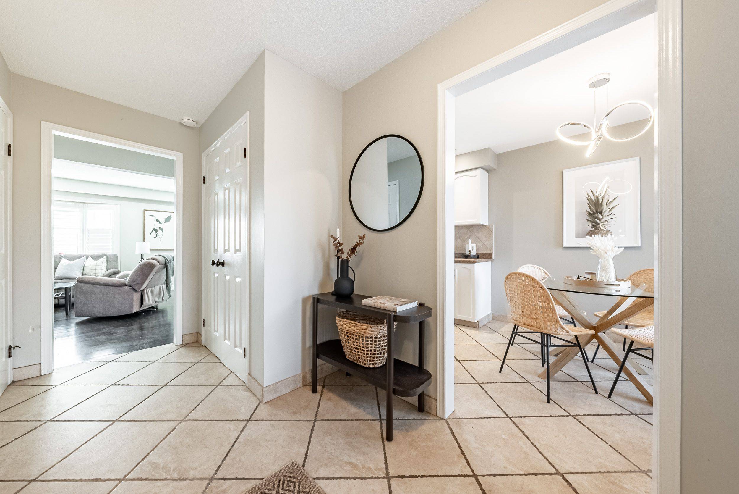 Hamilton, ON L8W 3G1,680 Rexford DR