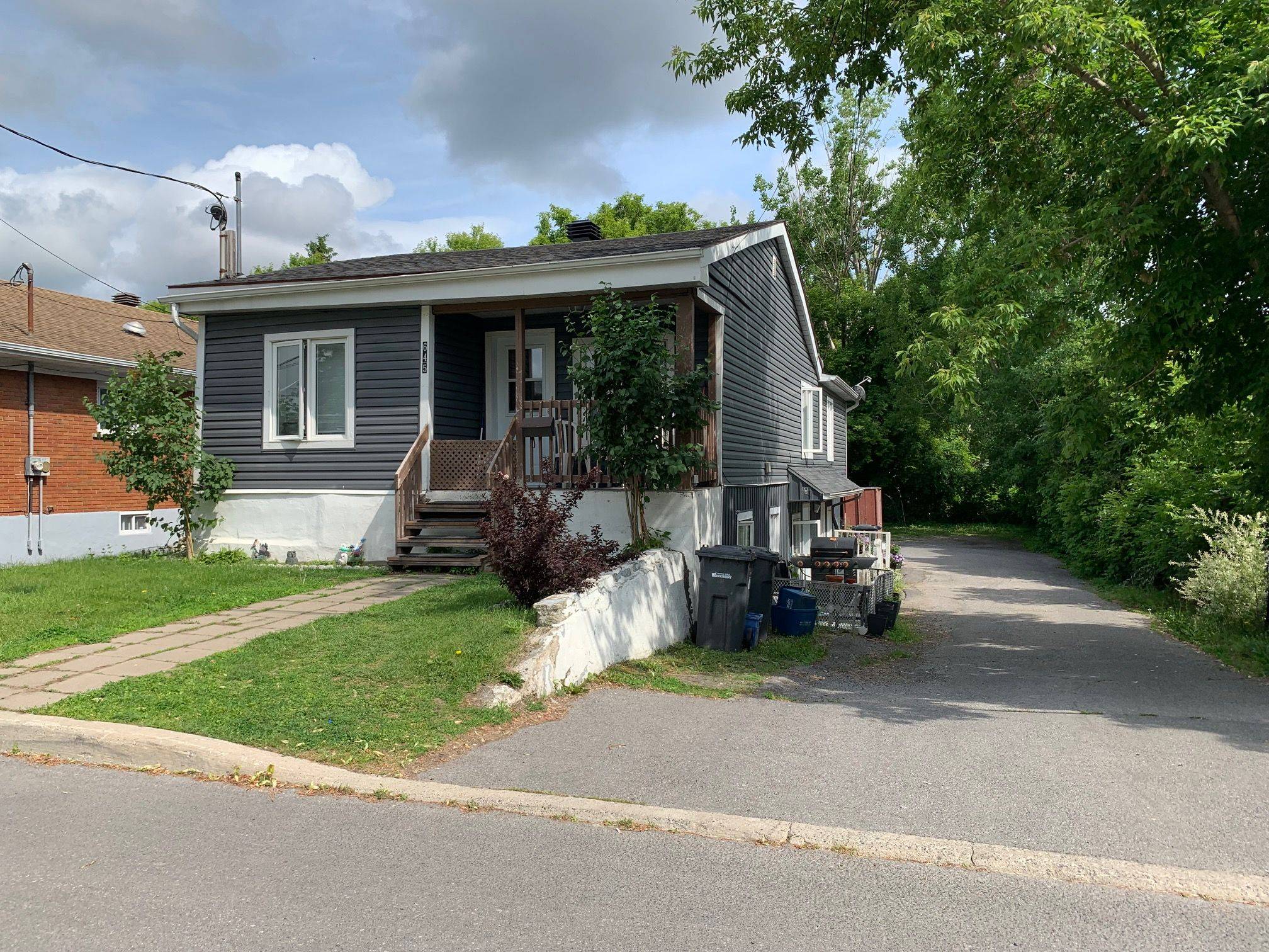645-647A-647B Higginson ST, Hawkesbury, ON K6A 1G9