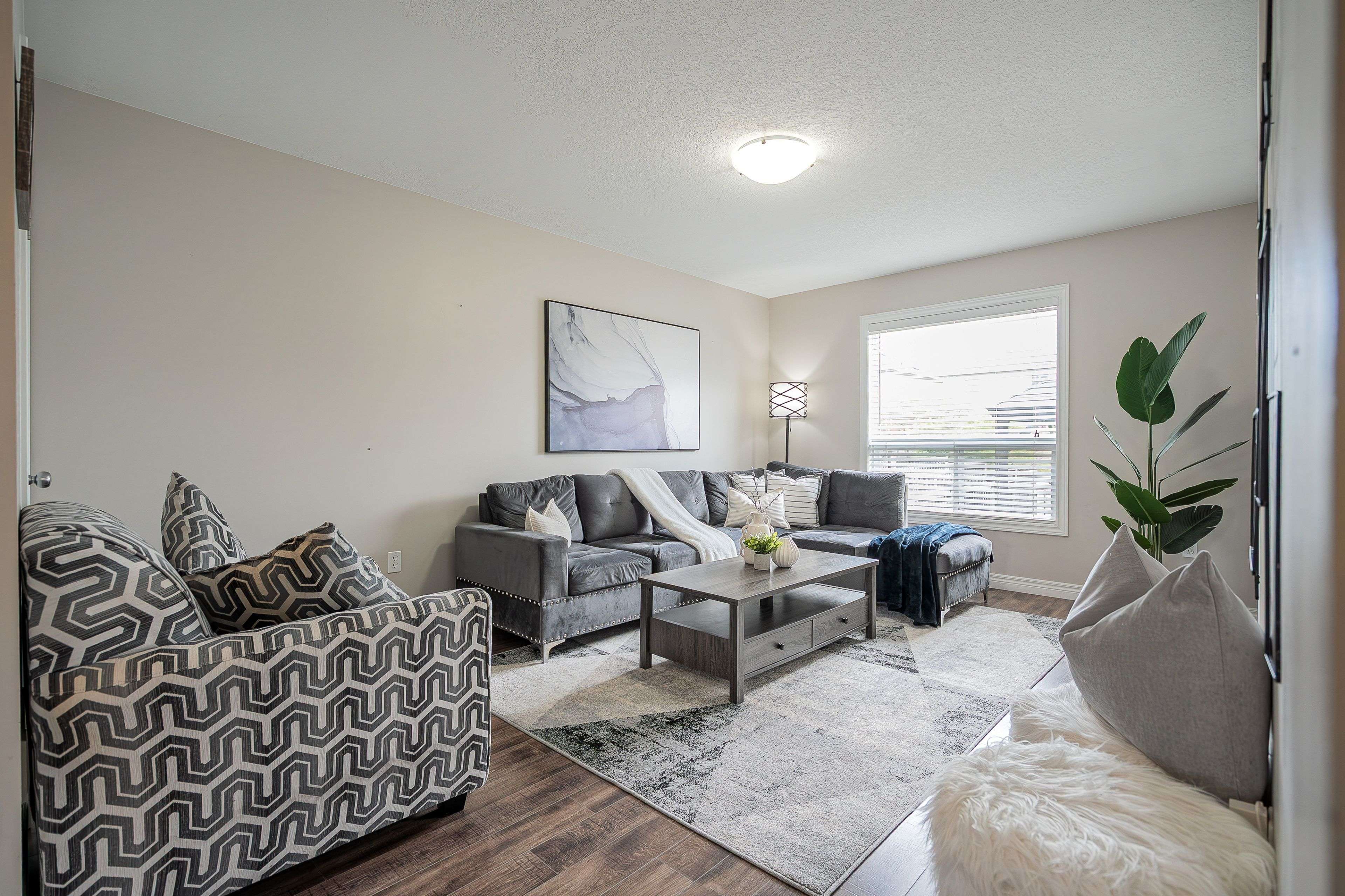 Guelph, ON N1E 0A1,21 Henderson DR