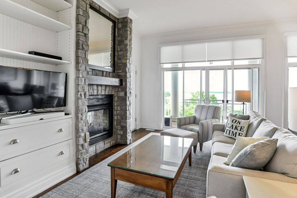 Muskoka Lakes, ON P1L 1W8,1869 MUSKOKA ROAD 118 N/A W #T202 (A2)