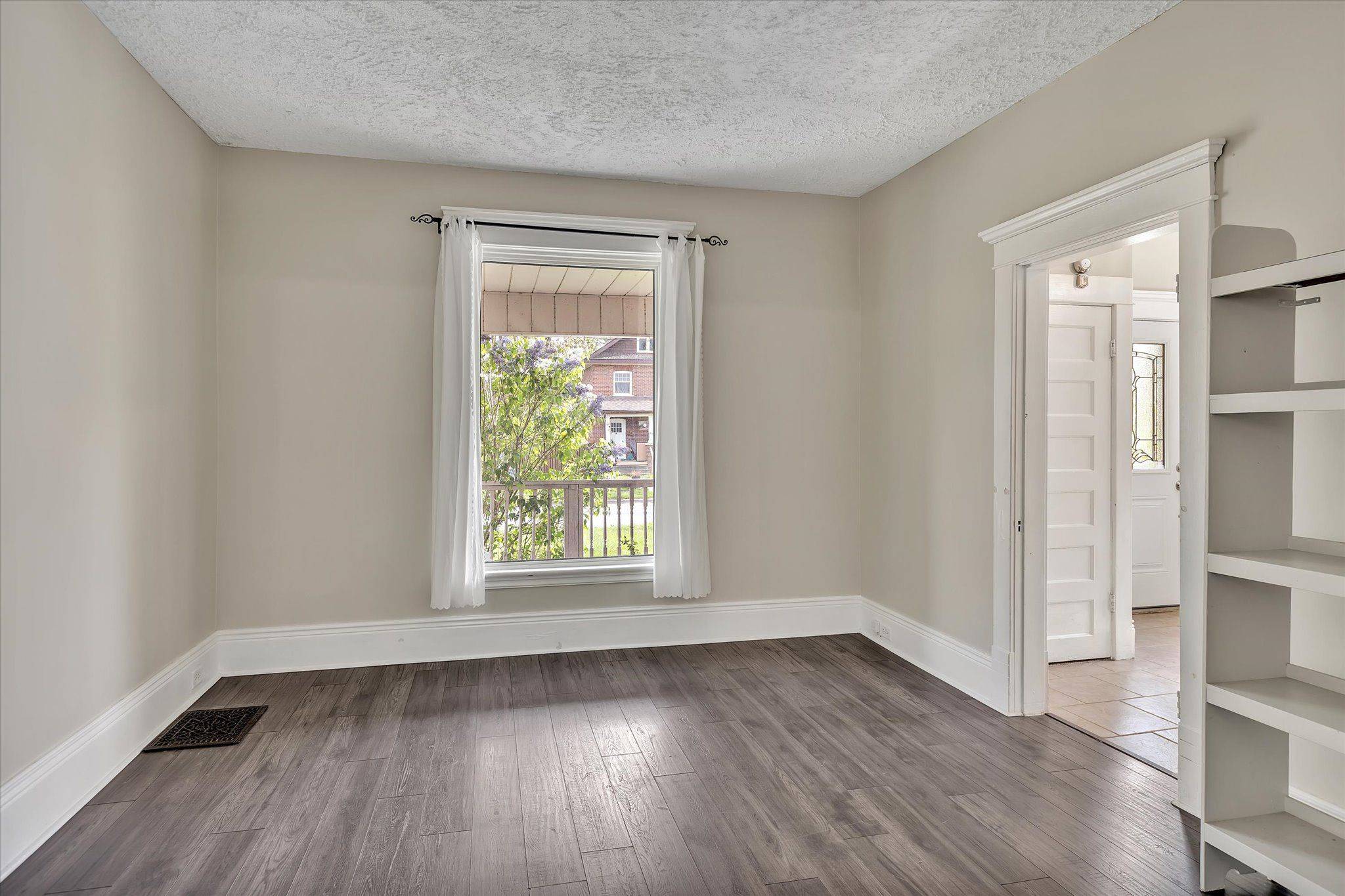Peterborough South, ON K9J 1V1,202 Braidwood AVE