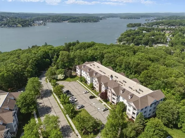 Mount Arlington Boro, NJ 07856,63 Ridgeview Ln