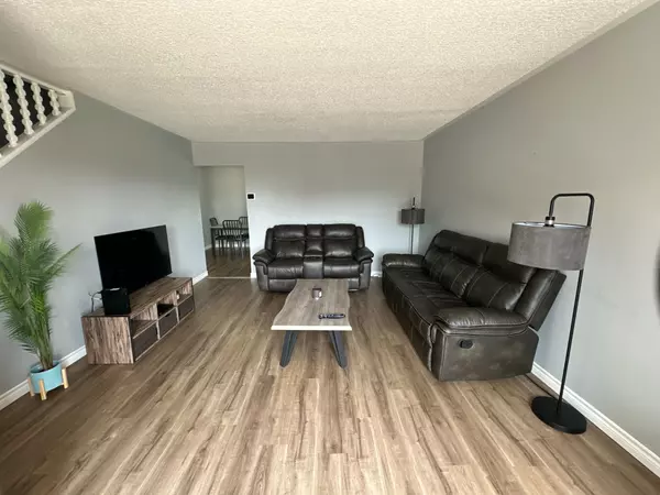Kirkland Lake, ON P2N 3N3,76 HARDING AVE