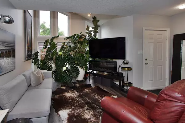 Stratford, ON N5A 2K8,552 Nelson ST