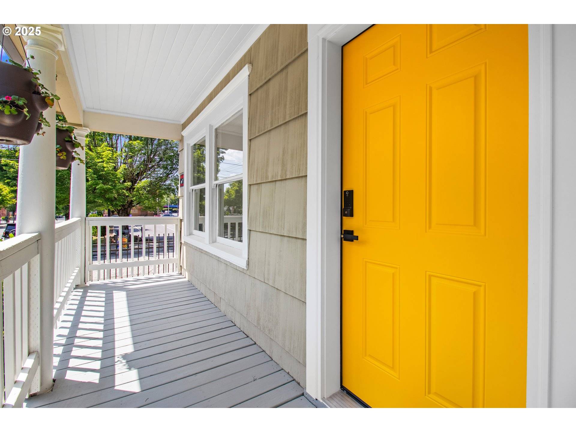 Portland, OR 97232,603 NE HALSEY ST