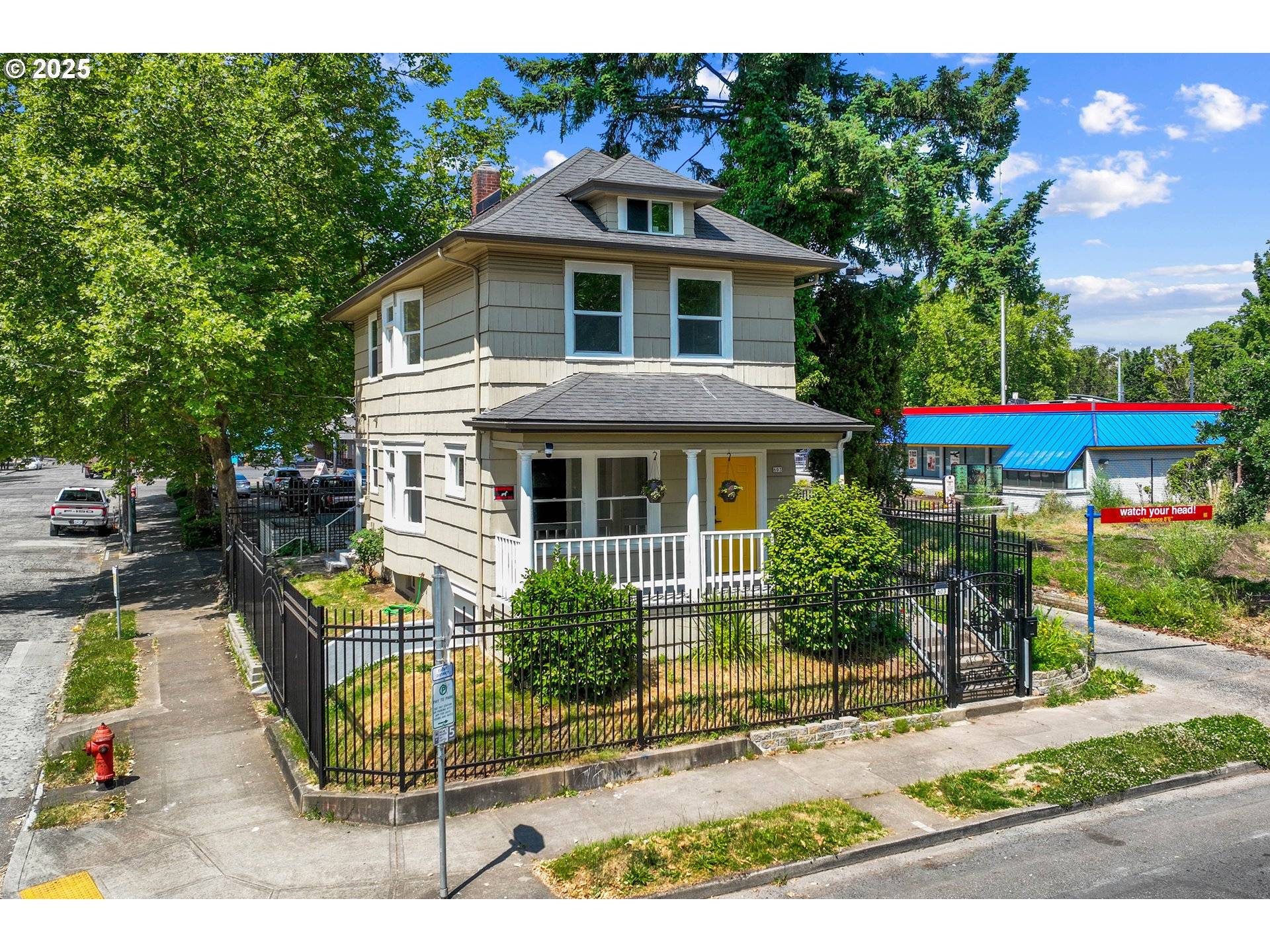 603 NE HALSEY ST, Portland, OR 97232