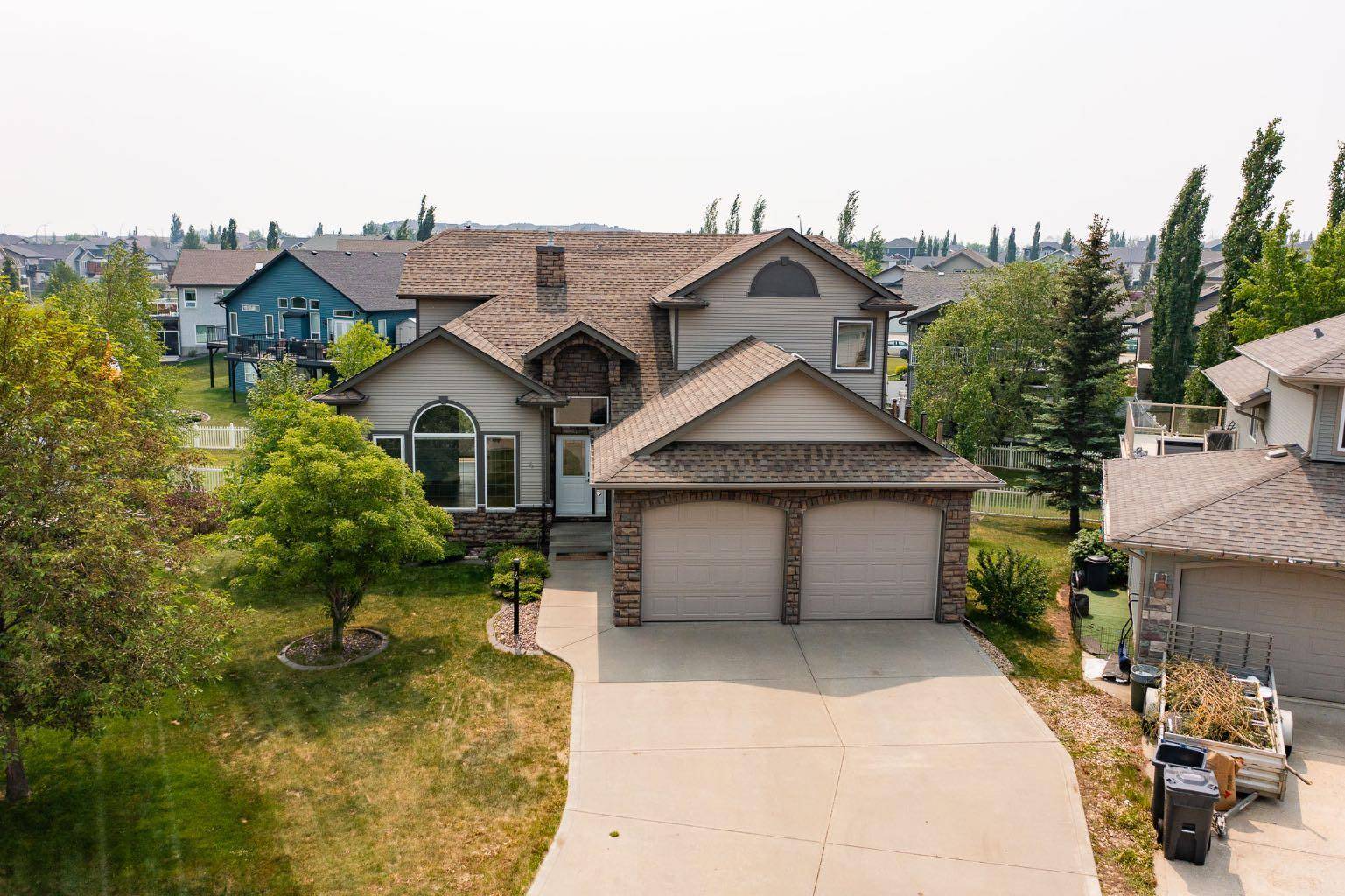 4 Legacy CV, Sylvan Lake, AB T4S 2M8