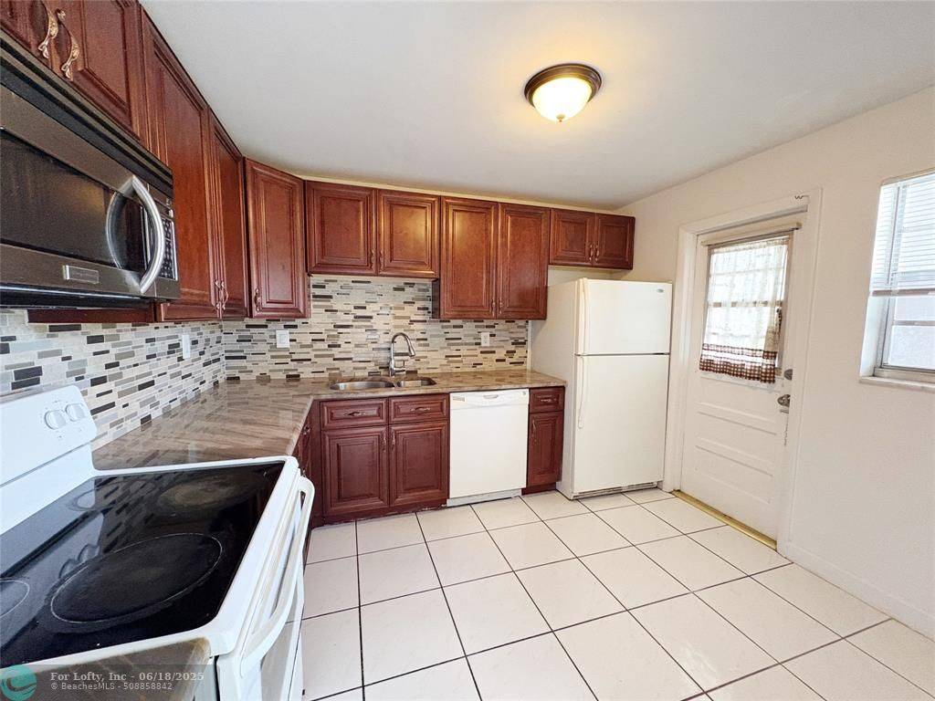 Davie, FL 33324,2510 SW 81st Ave #106