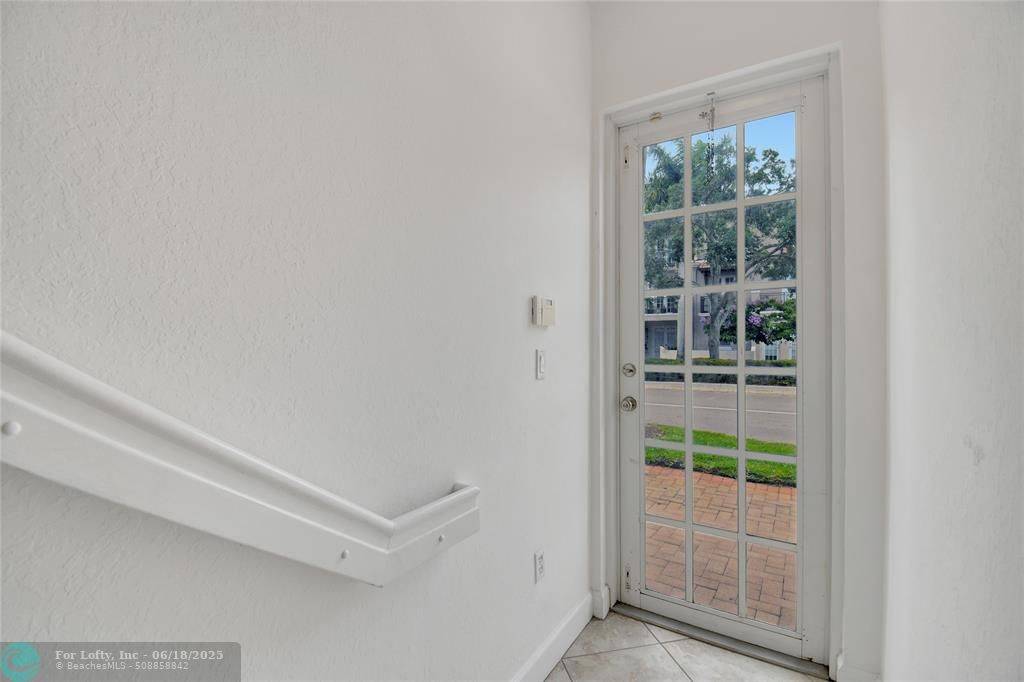 Hollywood, FL 33027,[StreetName,UnitNumber,StreetNumber,StreetDirPrefix]