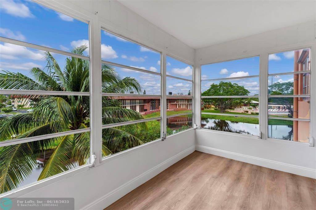 Lauderdale Lakes, FL 33313,3001 NW 46th Ave  #310