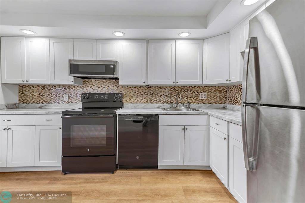 Lauderdale Lakes, FL 33313,3001 NW 46th Ave  #310