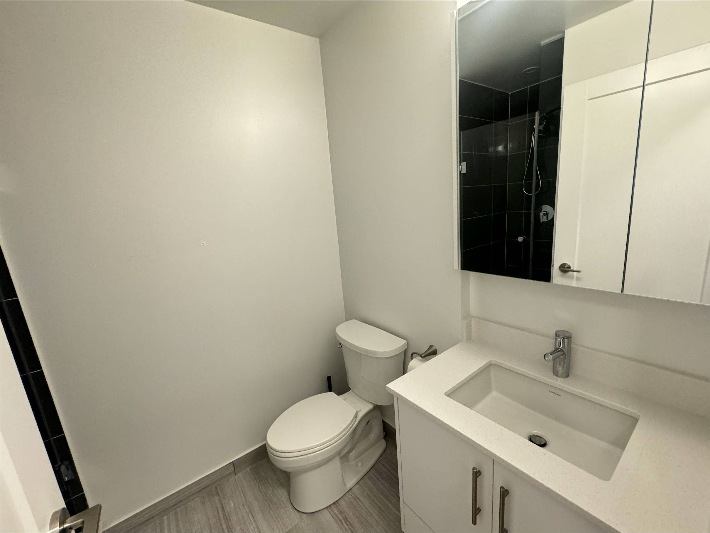 Richmond Hill, ON L4B 0H6,105 Oneida CRES #2309