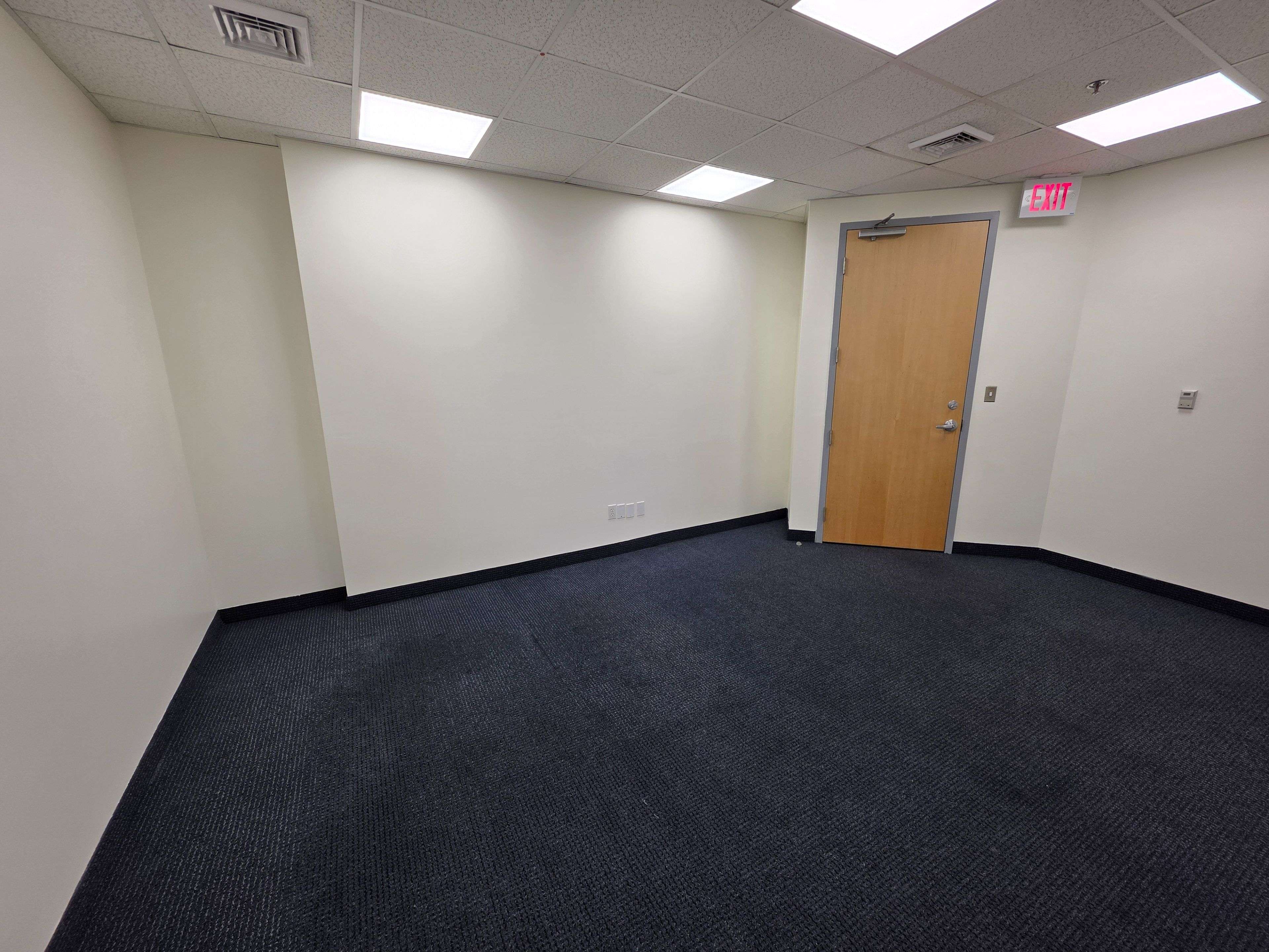 Brampton, ON L6R 0W3,2250 Bovaird DR E #307