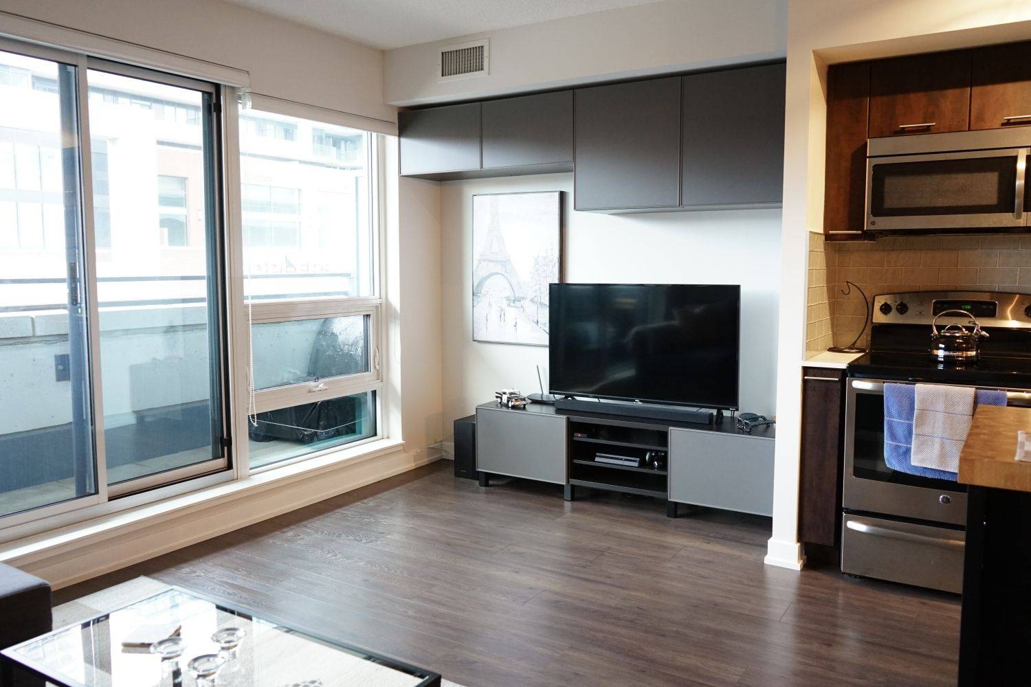 Toronto W06, ON M8V 1A4,2220 Lake Shore BLVD #310