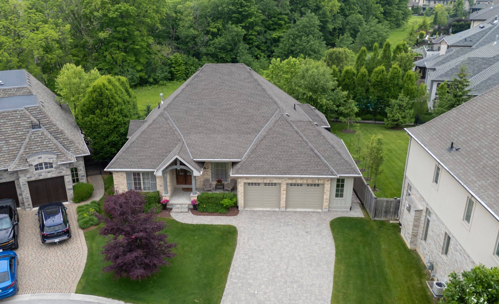 London North, ON N6G 0L9,2359 Waterside CT