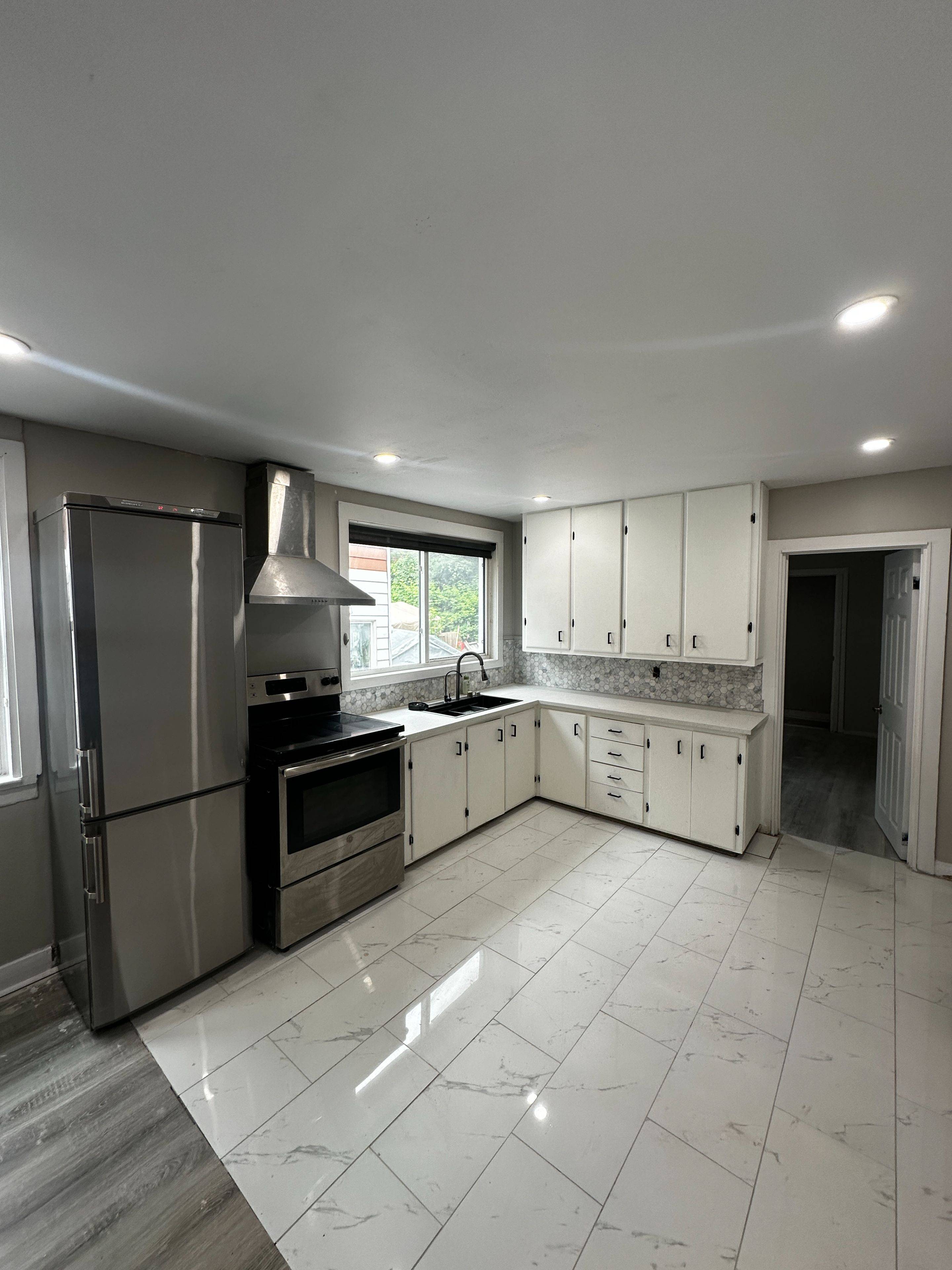 Vanier And Kingsview Park, ON K1L 7G1,267 Lalemant ST