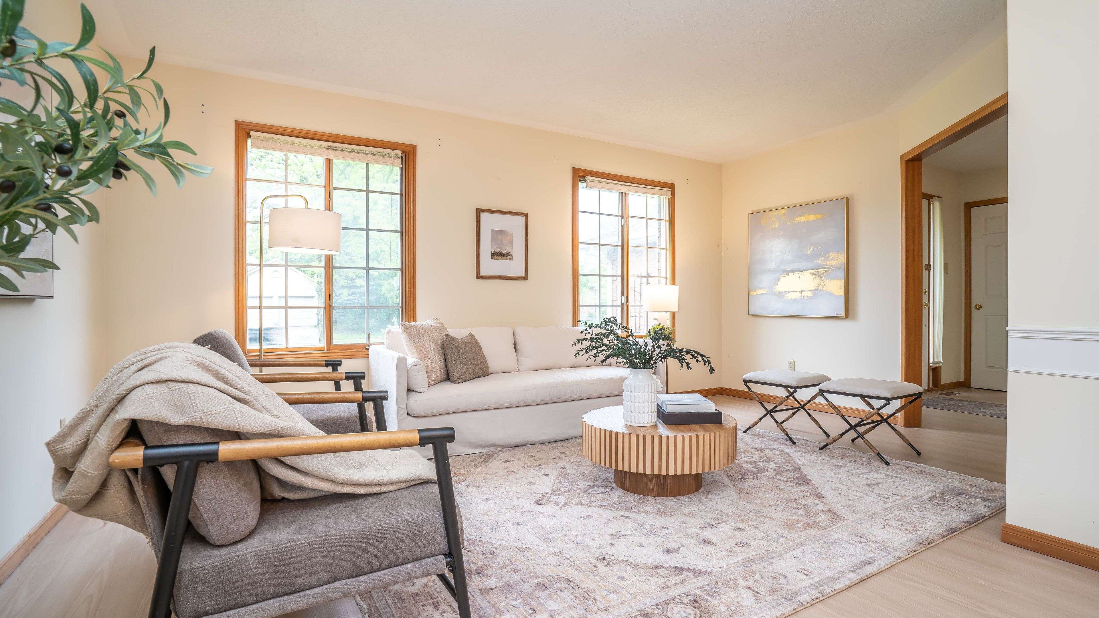 London North, ON N5X 3N3,90 Sunnyside DR