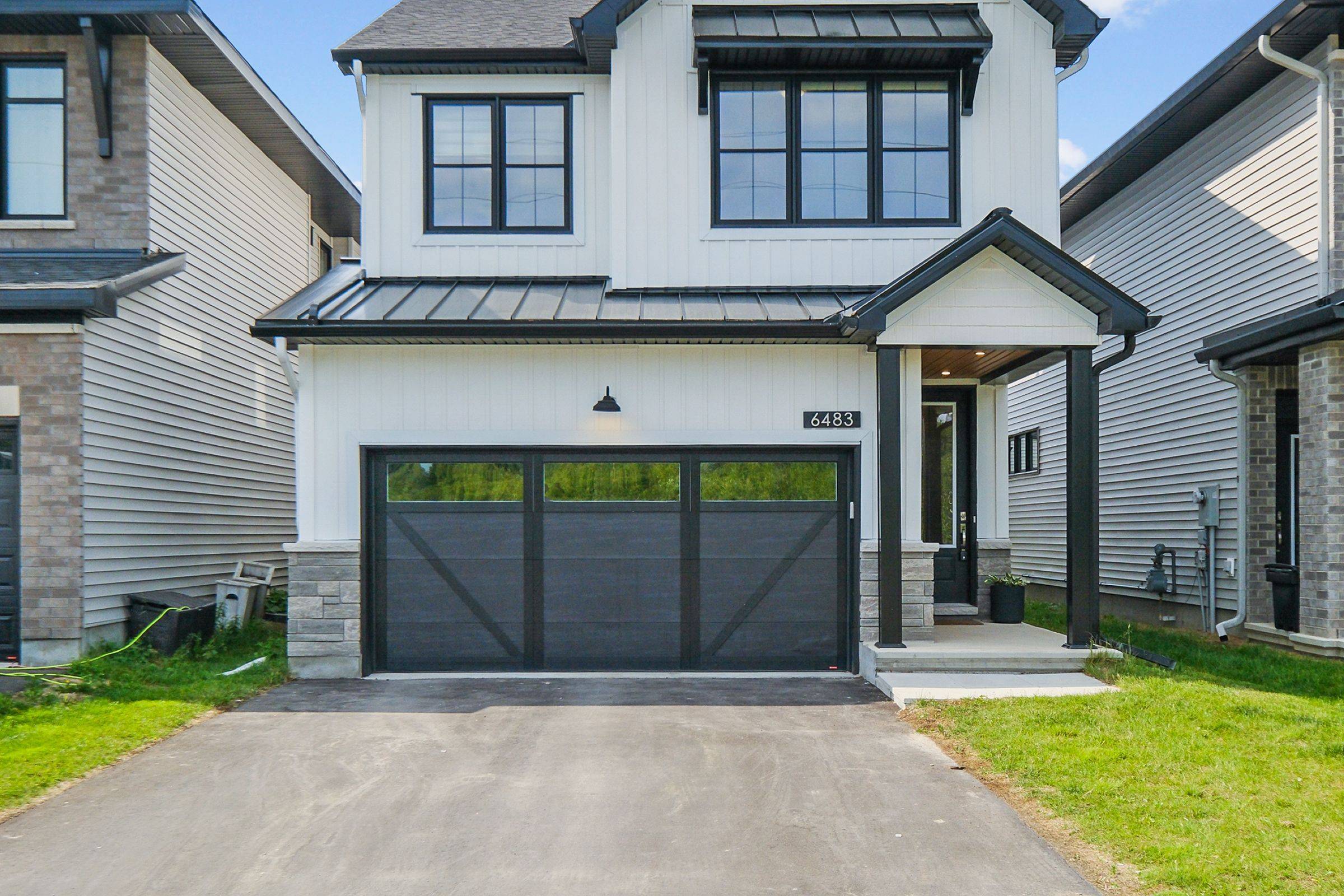 Orleans - Convent Glen And Area, ON K1W 0R8,6483 Renaud RD