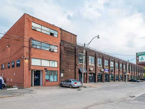 Toronto E01, ON M4M 1T8,19 DICKENS ST