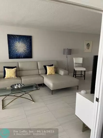 Fort Lauderdale, FL 33308,3100 NE 49 St. #702