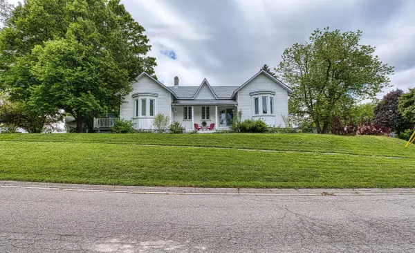 Minto, ON N0G 2P0,225 Queen ST N