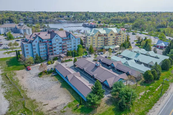 Gravenhurst, ON P1P 1Z9,130 Steamship Bay RD #605