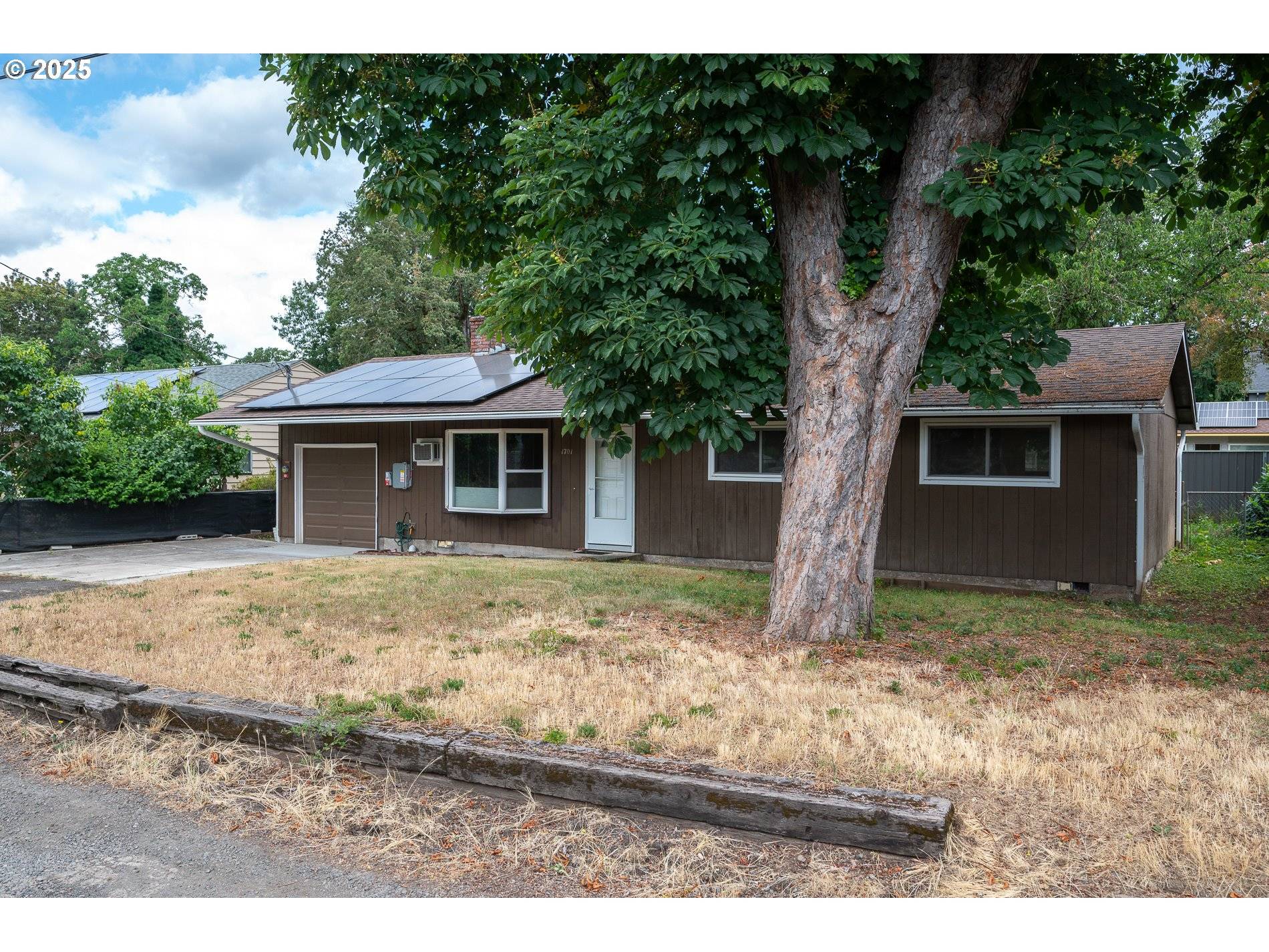 Milwaukie, OR 97267,1701 SE ROCKY LN