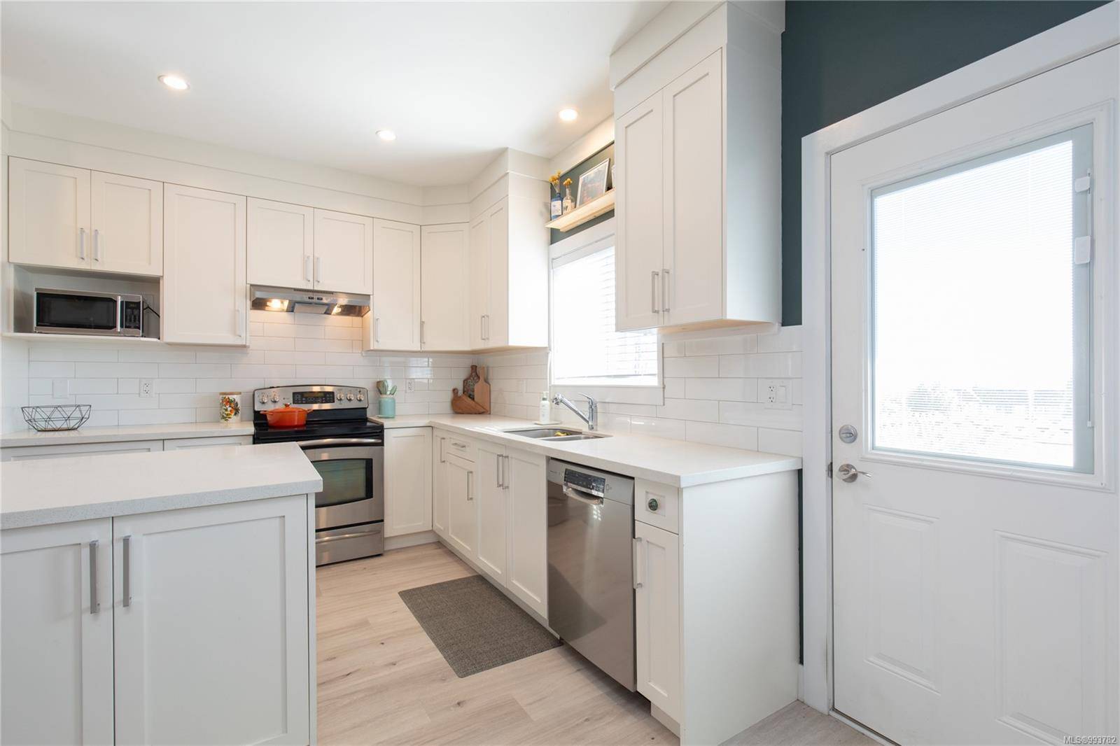 Nanaimo, BC V9R 4P8,253 Victoria Rd #105
