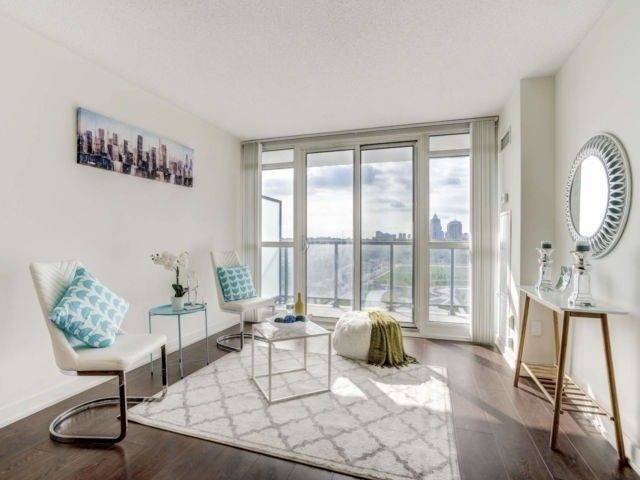 Toronto C15, ON M2K 2X9,121 Mcmahon Dr DR #3617