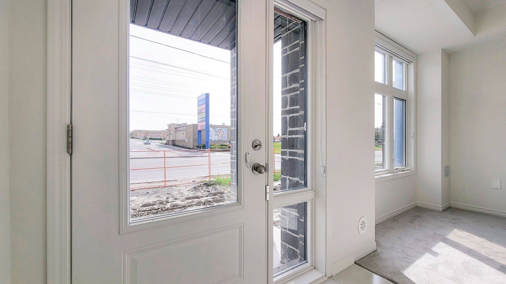 Oshawa, ON L1K 3G1,1411 Coral Springs PATH #45