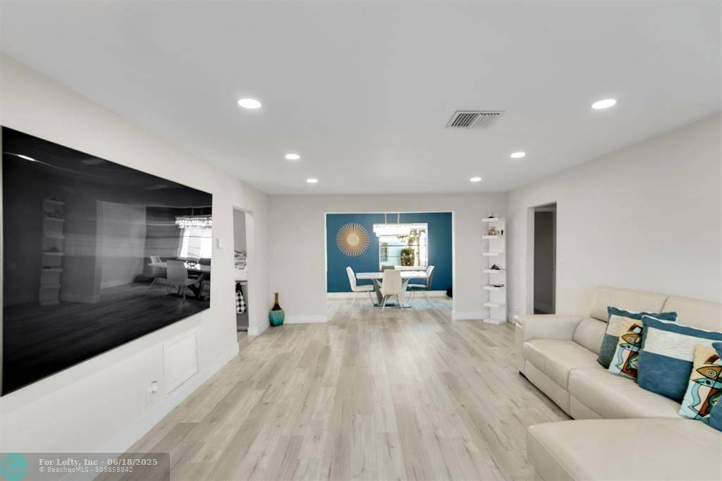 Boynton Beach, FL 33426,1904 SW 17th Ave