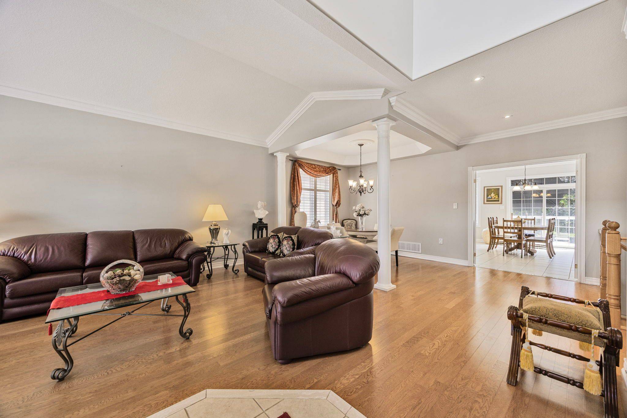 Bradford West Gwillimbury, ON L3Z 3C6,79 Metcalfe DR