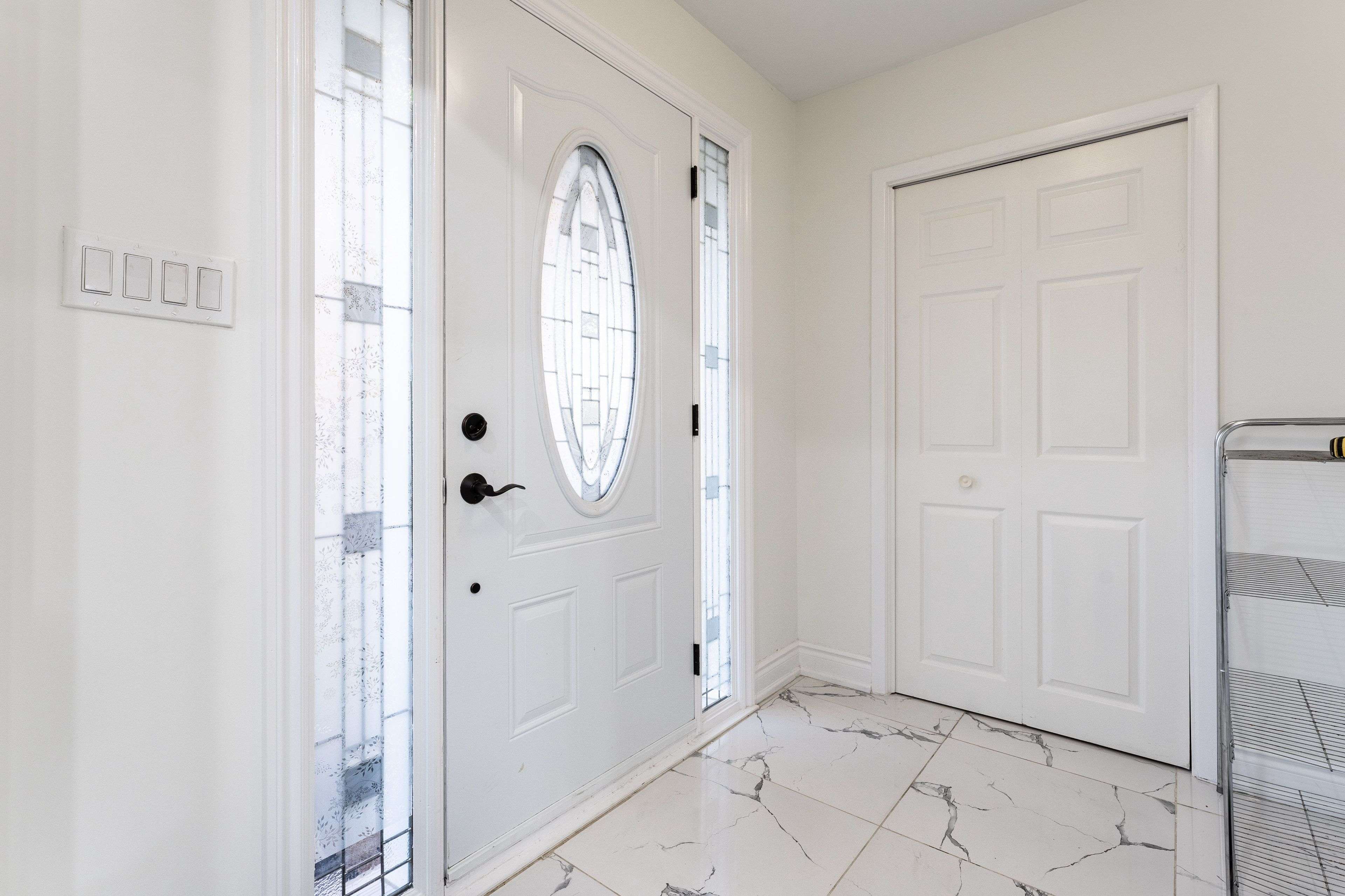 Brampton, ON L6Y 1B4,21 Parkend AVE