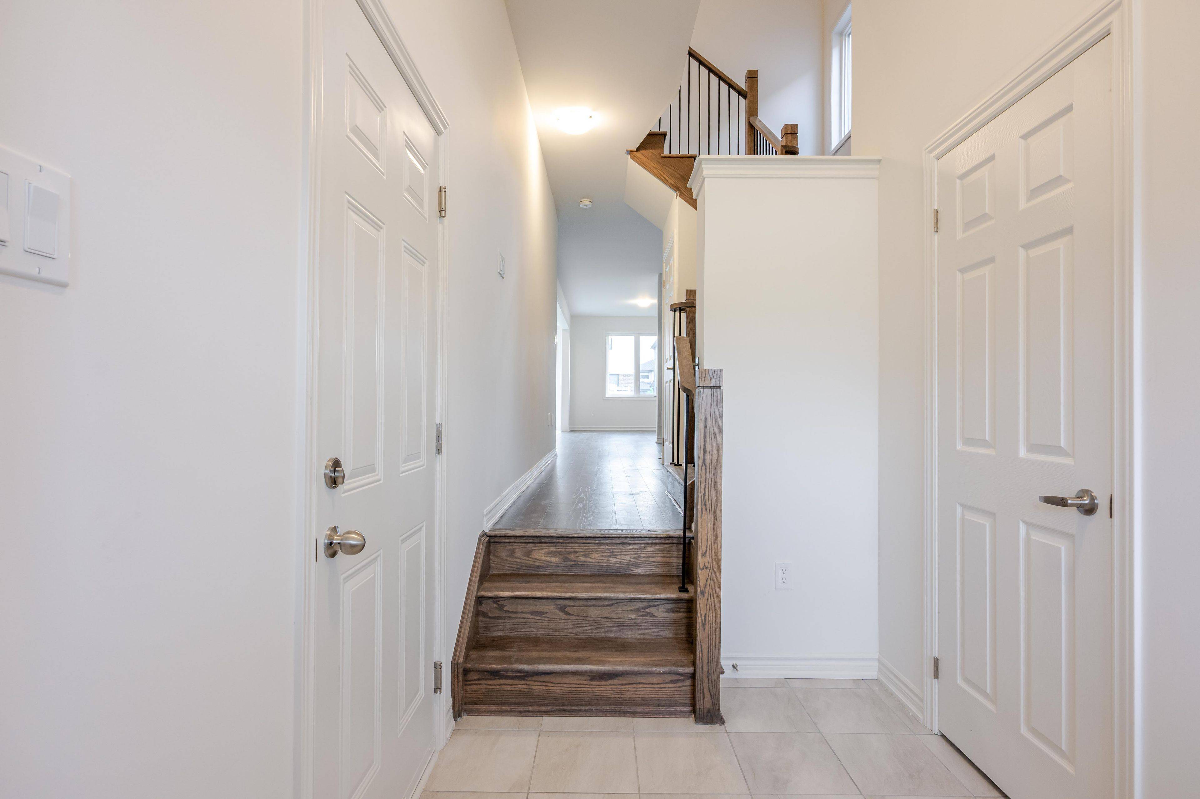 Centre Wellington, ON N1M 0J8,240 Elliot AVE W