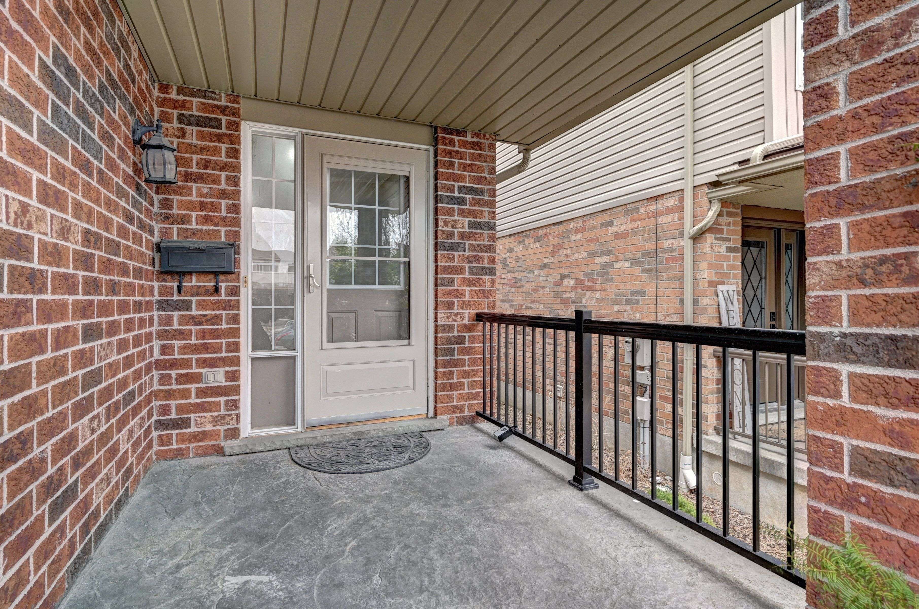 Kitchener, ON N2P 2V1,42 Bridleridge ST