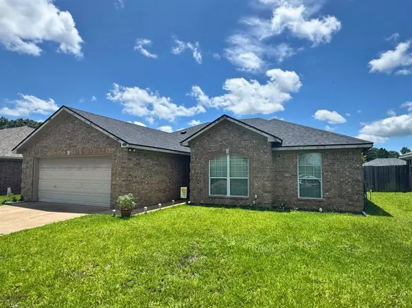 440 Maggie Circle, Flint, TX 75762