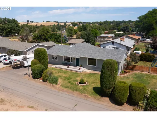 Pendleton, OR 97801,814 SW 44TH ST