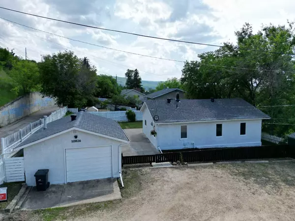 Peace River, AB T8S 1L5,10826 103A ST