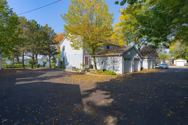 Orillia, ON L3V 7N5,1 Olive CRES #4