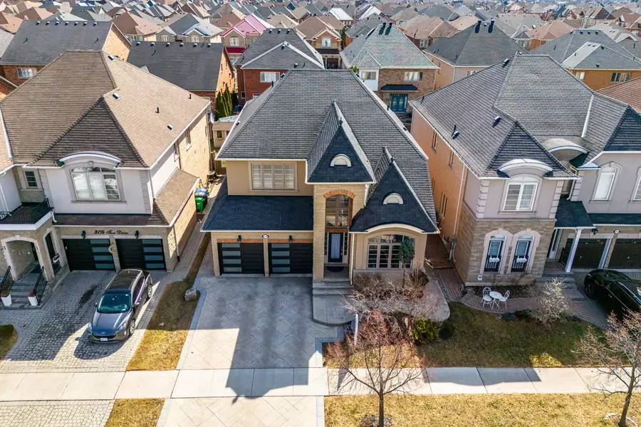 3178 Tacc DR, Mississauga, ON L5M 0B6