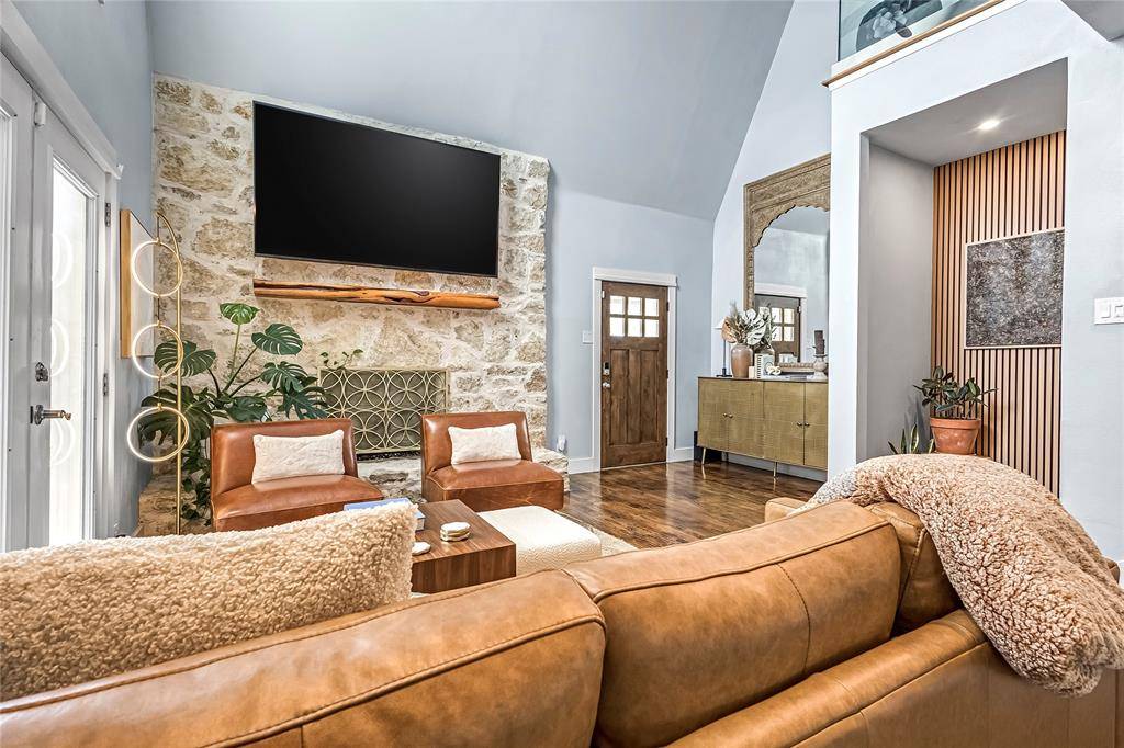 Dallas, TX 75208,738 N Edgefield Avenue