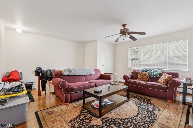 Wayne Twp., NJ 07470,1245B Valley Rd #B