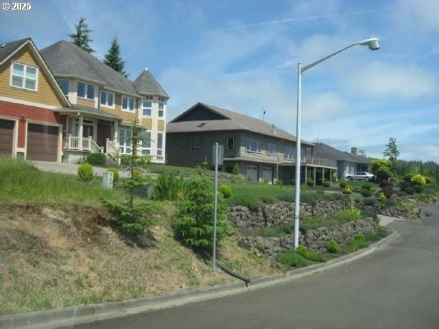 Astoria, OR 97103,1880 SE 3RD ST
